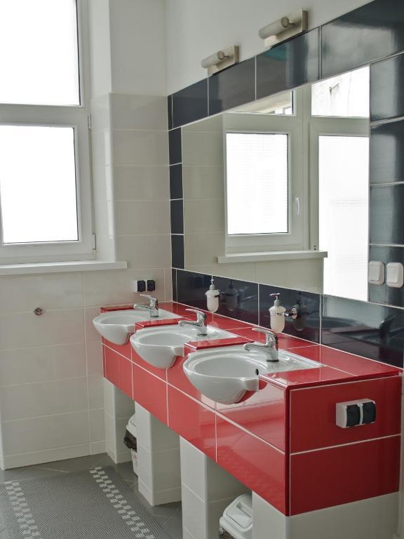 Tramp Aparthostel Краків Екстер'єр фото
