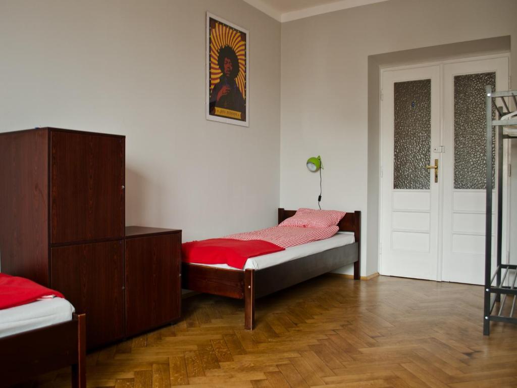 Tramp Aparthostel Краків Екстер'єр фото