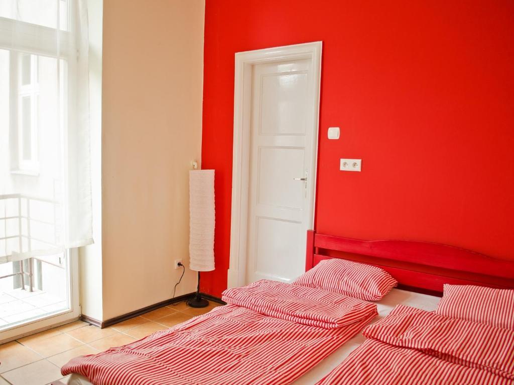 Tramp Aparthostel Краків Екстер'єр фото