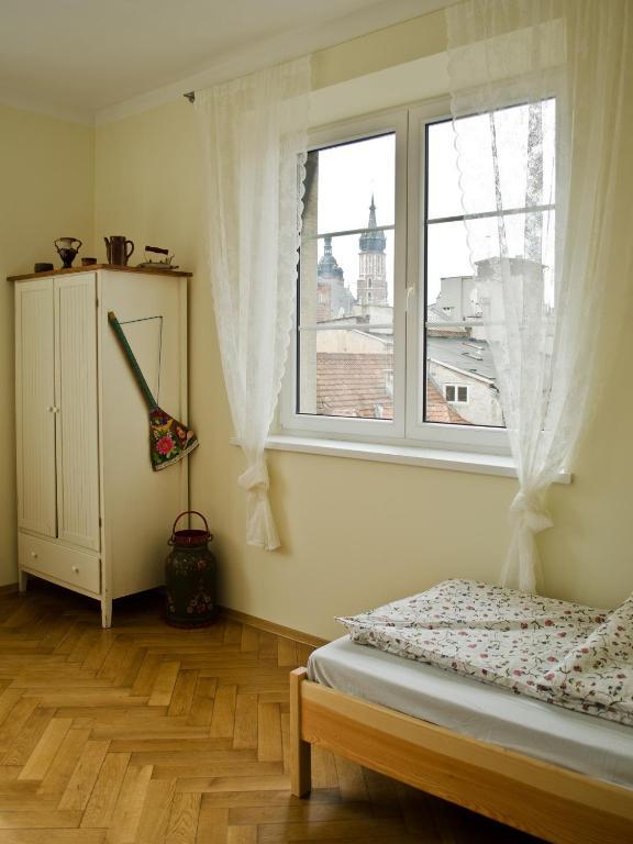 Tramp Aparthostel Краків Екстер'єр фото